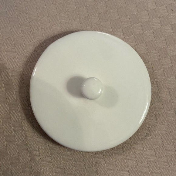 Replacement Piece “Hold” Lidded Container Rae Dunn - Picture 4 of 6